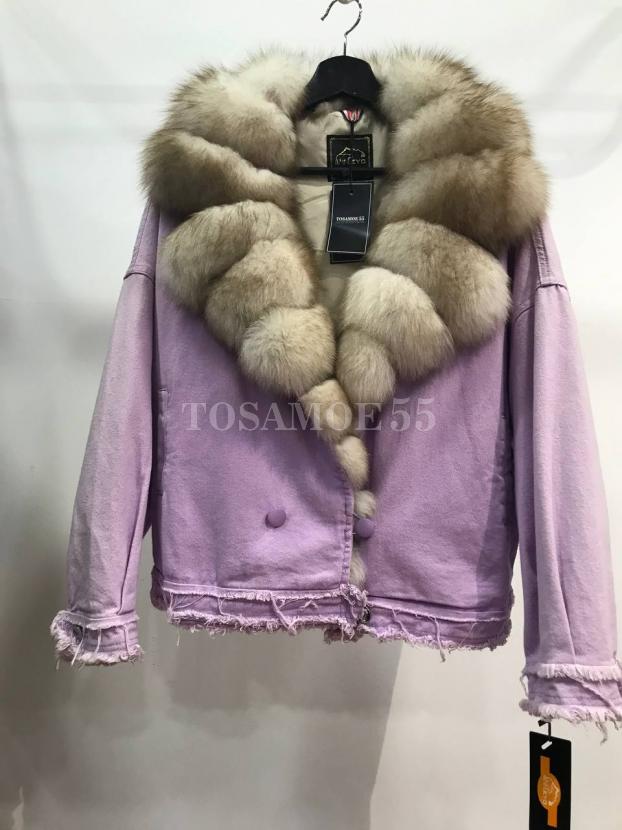 Фиолетовая короткая парка с мехом песца фото №1