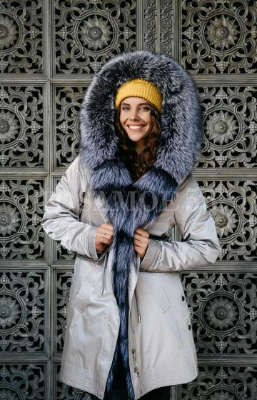 Парка с натуральным мехом - купить в Москве женские зимние меховые парки по  выгодной цене