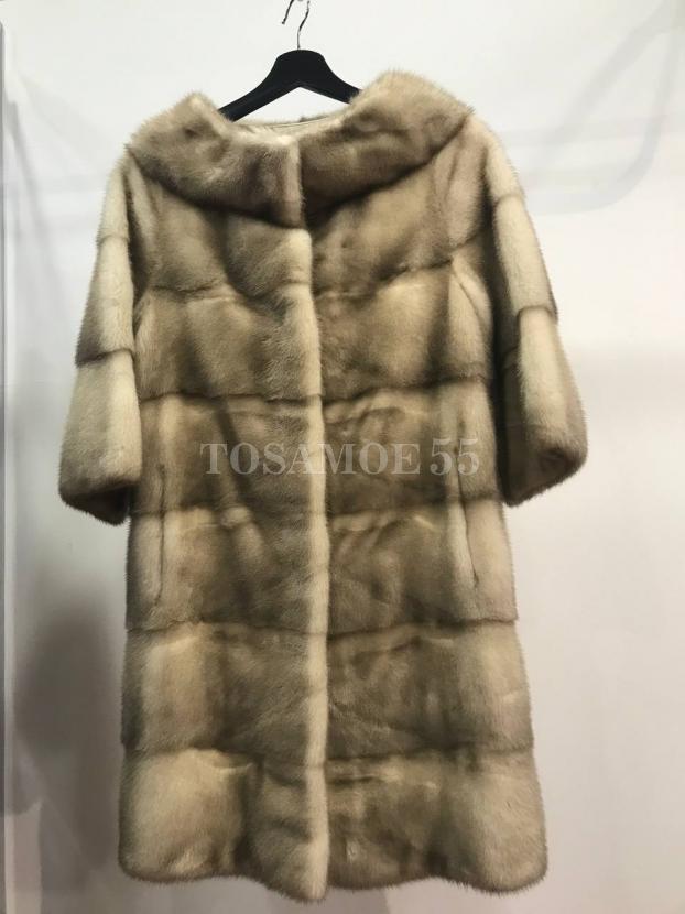 Светлая норковая шуба воротник шанель фото №3